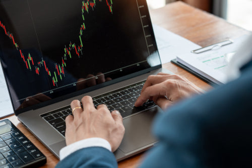 “BUY GOLD!” STRATEGISTS SCREAM